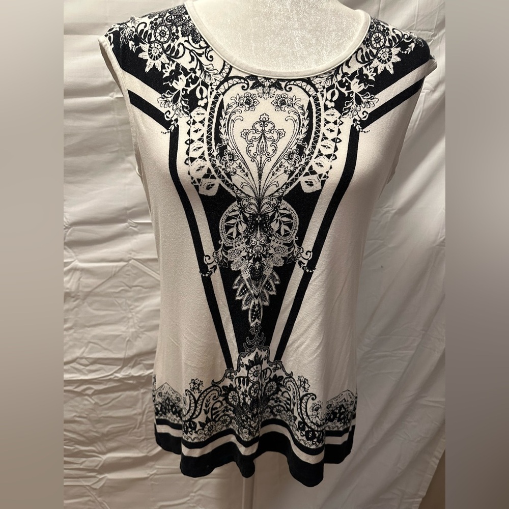 Rose and Olive sleeveless blouse size medium